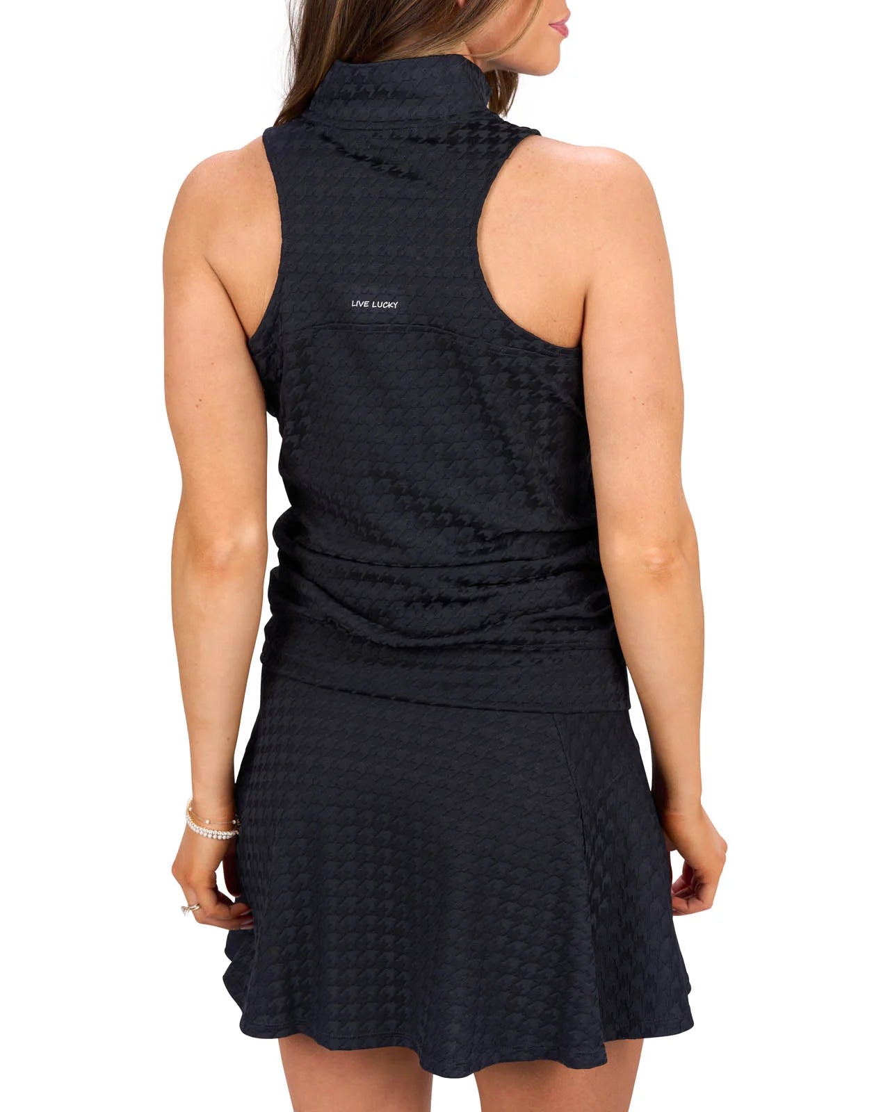 LYNX SLEEVESLESS BLACK